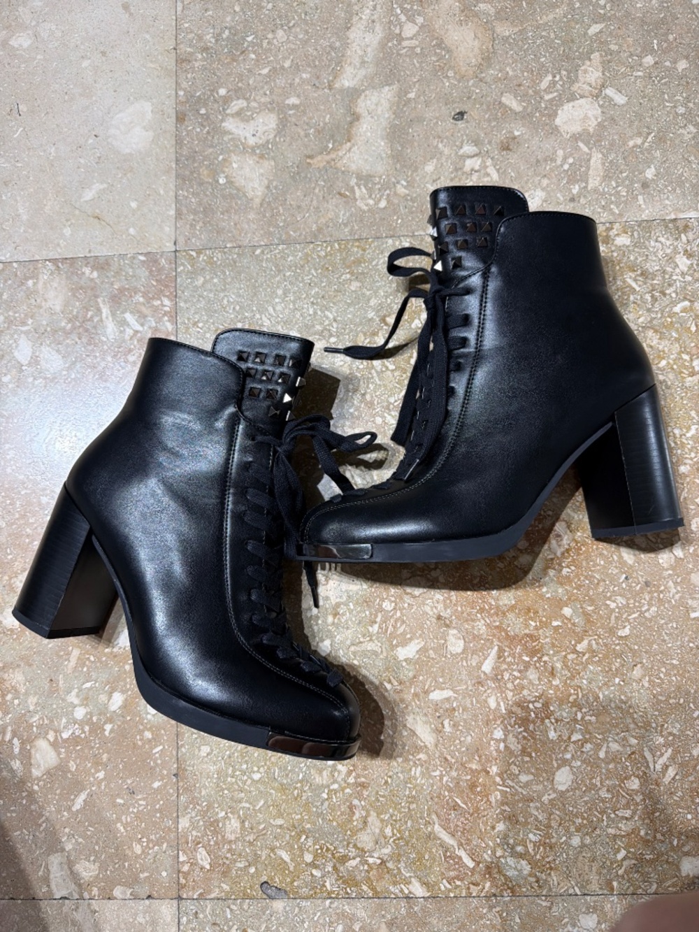 Boot - Picture 3 of 3